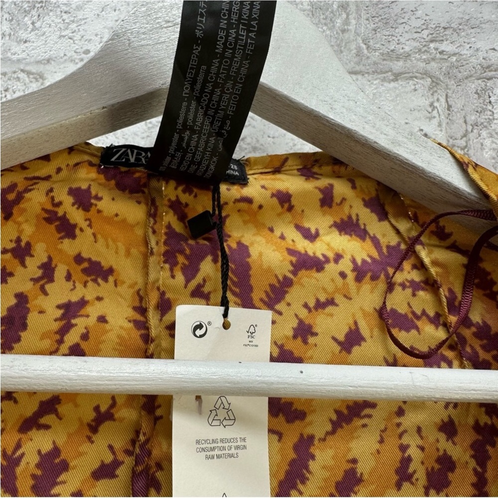Zara ๐ Autumn Silky Shawl in Gold & Burgundy - Picture 6 of 13